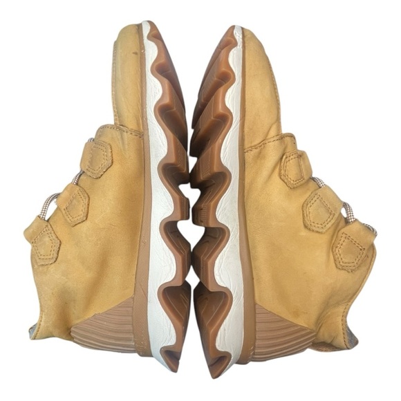 Sorel Caribou Leather Boot women’s Tan and Gray Lace-Up hiking Boots 6 - Picture 4 of 15